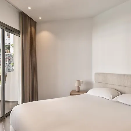 Ancor 2-4 Pool View 2b Feriehus