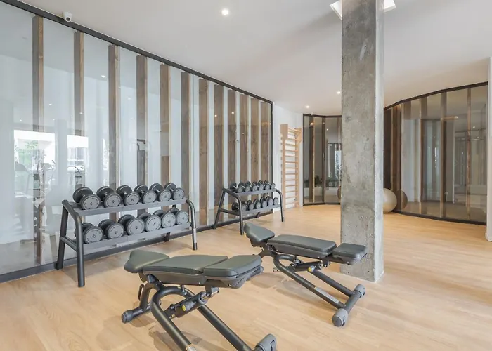 Ancor 2-4 Pool View 2b